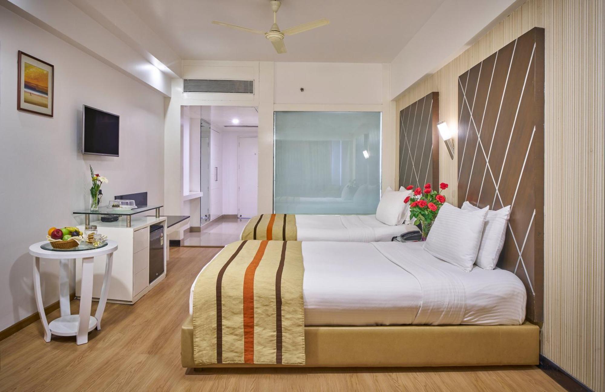 Hotel Hindusthan International, Bhubaneswar Buitenkant foto