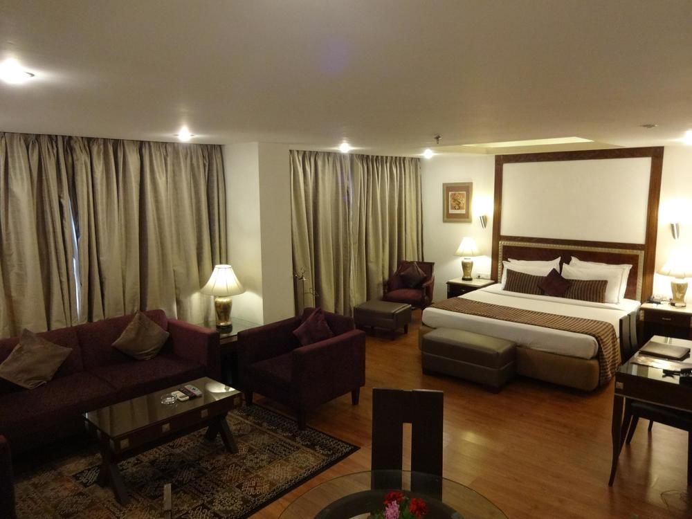 Hotel Hindusthan International, Bhubaneswar Buitenkant foto